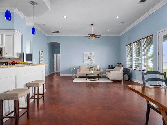 2nd image of 842 County Road 478