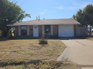 304 Saturn St, Altus, OK 73521