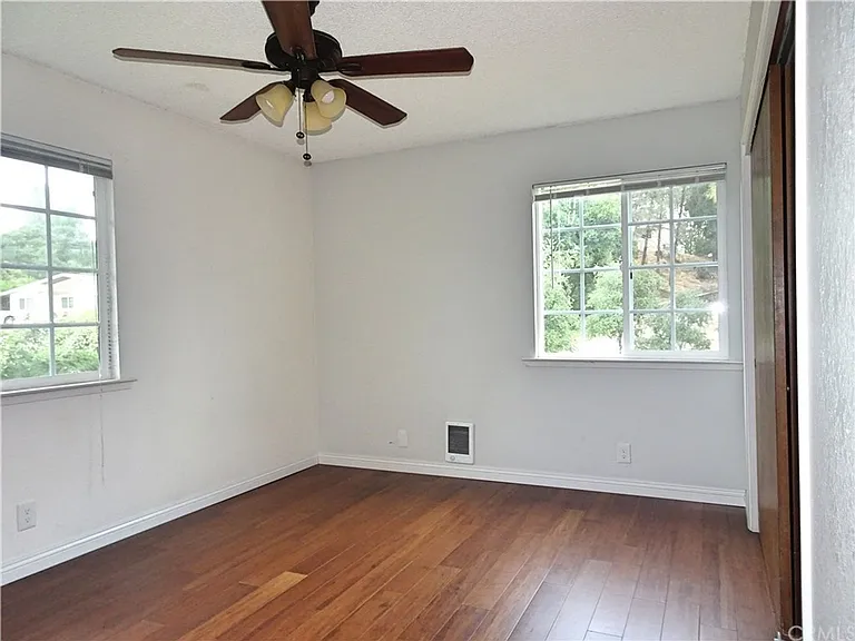 5400 Mariquita Ave — Photo 8