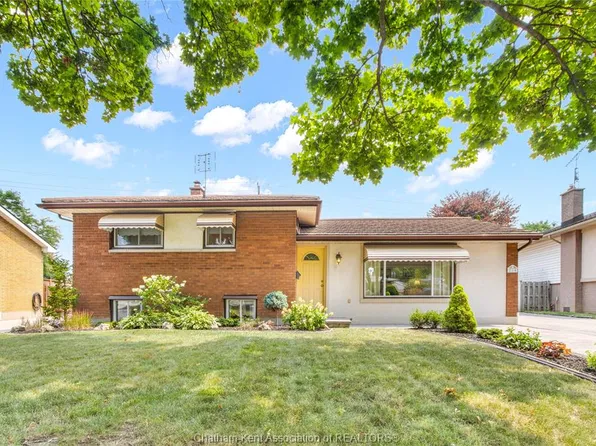214 Baldoon Rd, Chatham Kent, ON N7L 1E3