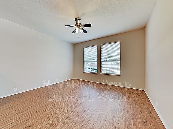 4th image of 2216 Stoneleigh Pl
