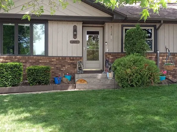 215 N 12th Ave, Wausau, WI 54401