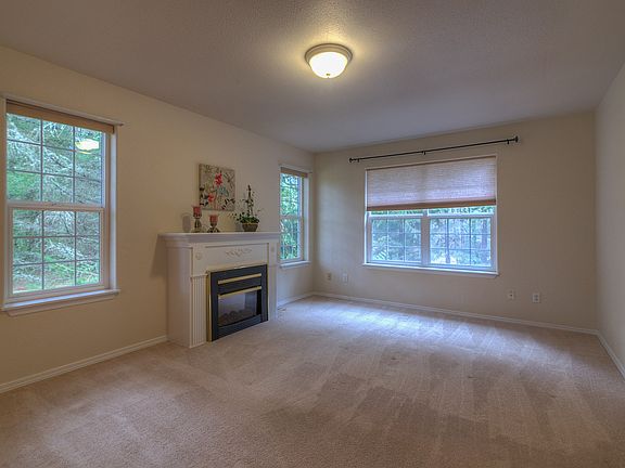5th image of 15901 62nd Ave NW