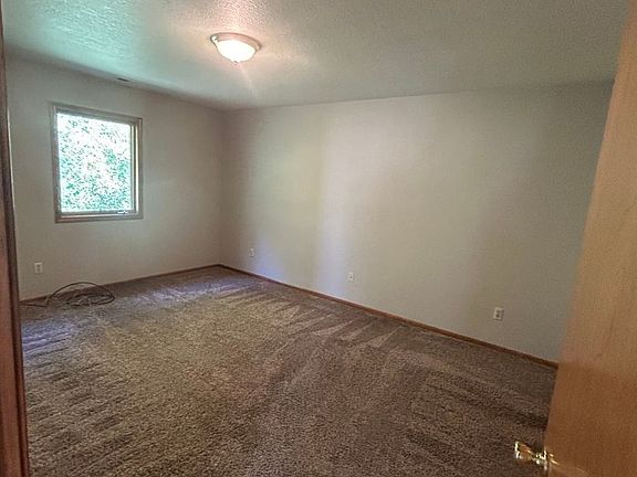 5th image of 1528 Flagstone Dr