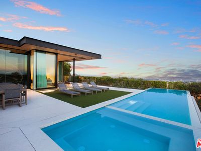 1536 Blue Jay Way, Los Angeles, CA, 90069