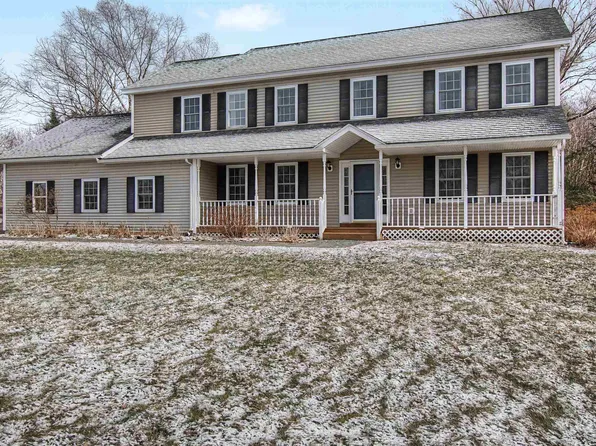 264 Lake Brook Drive, Georgia, VT 05478