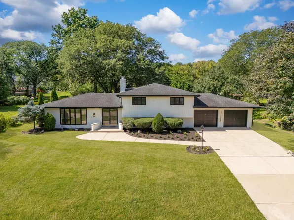 8620 Washington St, Downers Grove, IL 60516