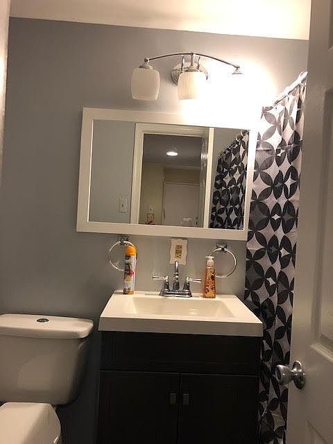2nd image of 7248 Donnell Pl