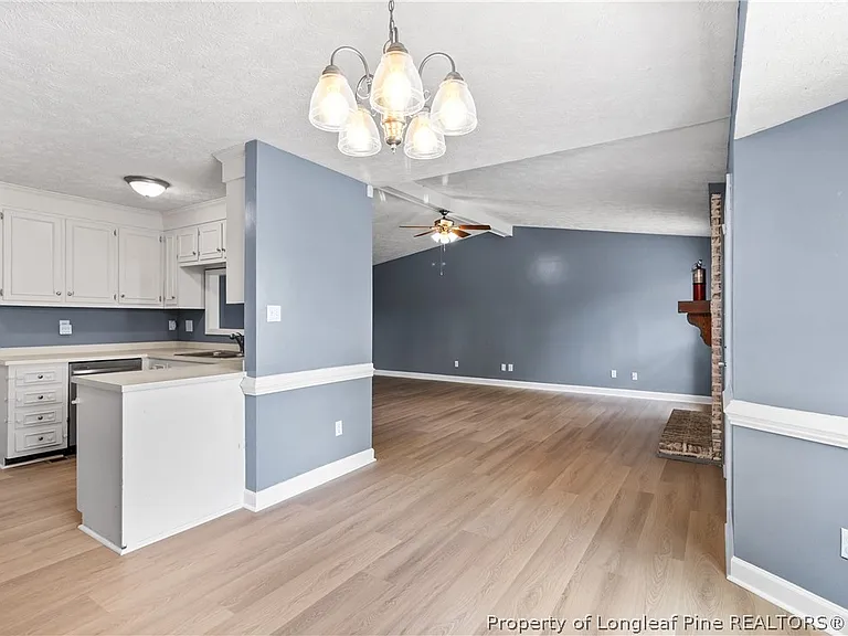 7312 Navarro St — Photo 10