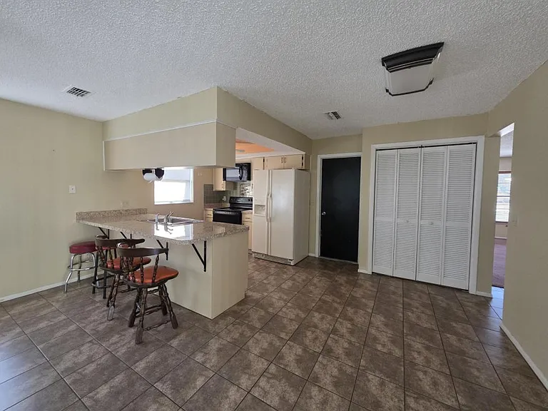 2052 Deltona Blvd — Photo 8