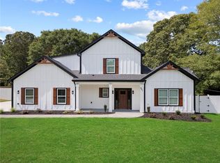 881 Crumbley Rd, McDonough, GA 30252