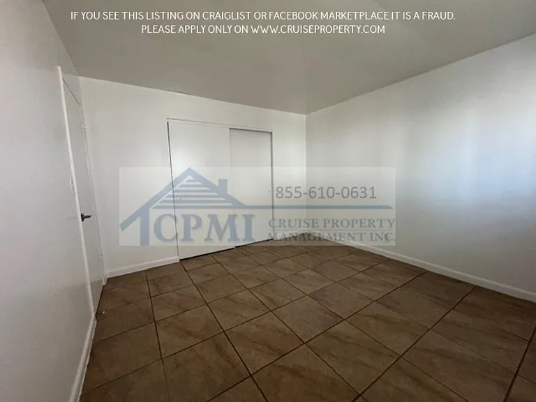 2220 Hayes St — Photo 13