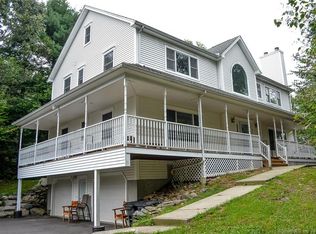 58 Paugassett Rd, Derby, CT 06418