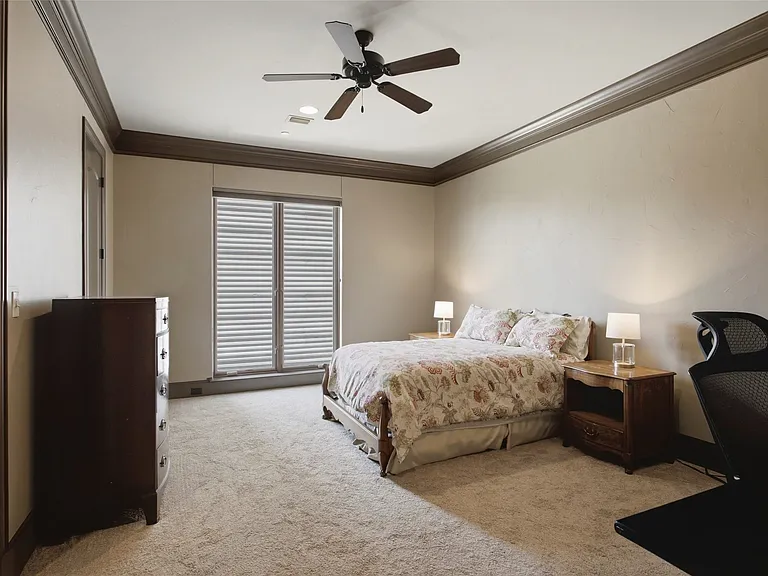 501 Samuels Ave #230 — Photo 28