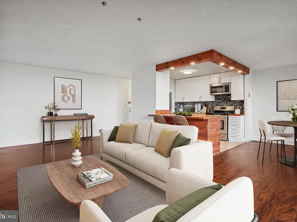 2500 N Van Dorn St APT 1021, Alexandria, VA 22302