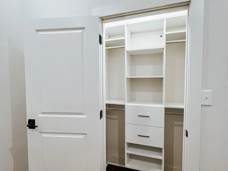 1201 N Central St #201 — Photo 5