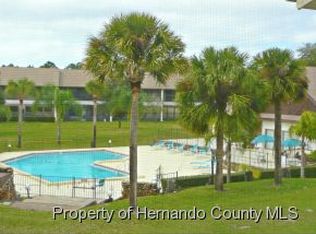 6413 River Lodge Ln, Weeki Wachee, FL 34607