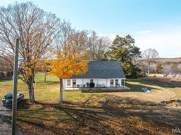 4th image of 31 Sparks Hill Rd