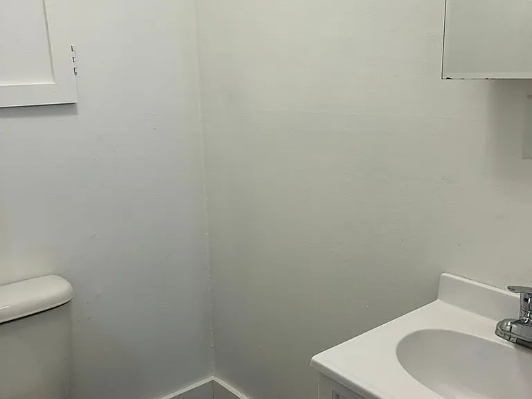1005 Cincinnati St — Photo 11