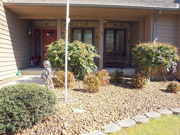 3rd image of 17 Dockside Dr
