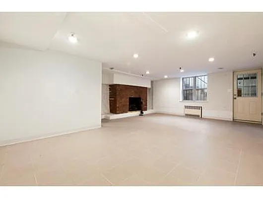 Rented by Douglas Elliman | media 25