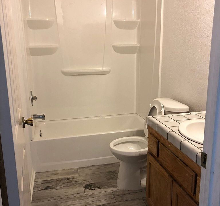 1st image of 16086 Green Hill Dr