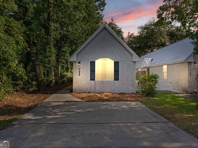 105 Palmetto St, Saint Simons Island, GA, 31522