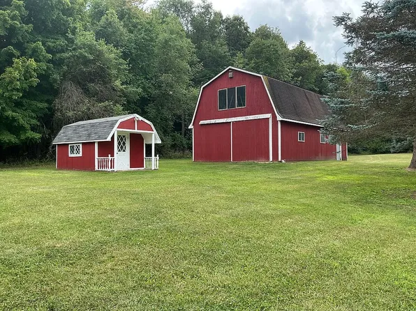 2524 Curtis Rd, Leonard, MI 48367