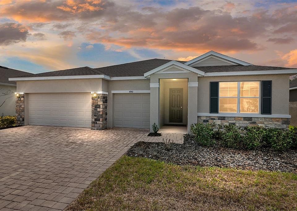 1st image of 4940 NW 39th Loop