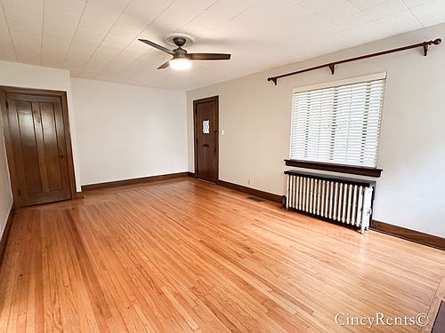 4th image of 3531 Michigan Ave #1