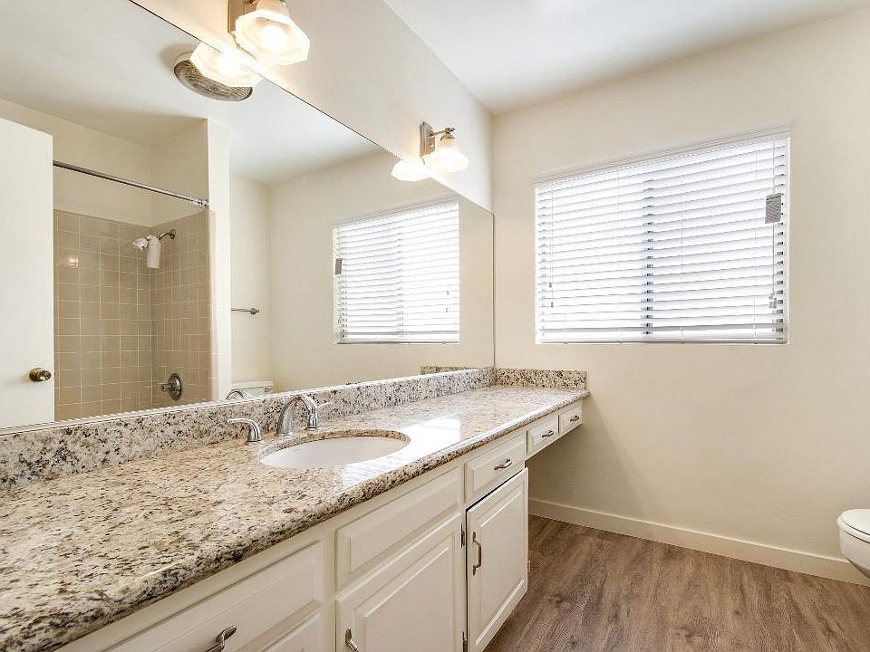 1st image of 400 S Mentor Ave #206