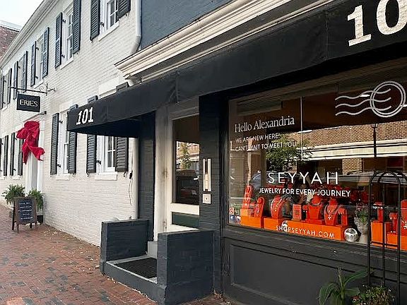 2nd image of 101 S Saint Asaph St #1