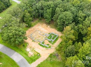5905 Ravine Dr, Waxhaw, NC 28173