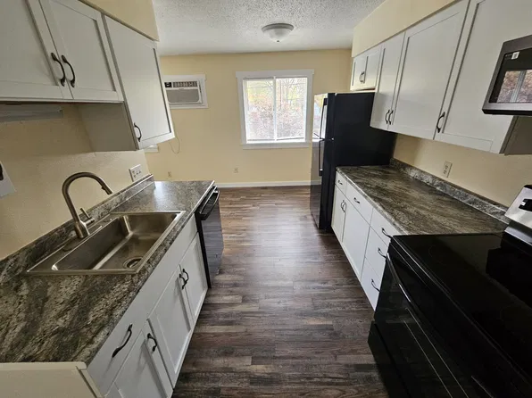 1749 Bainbridge St APT 2, La Crosse, WI 54603