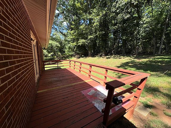 5th image of 122 Kenimer Cir