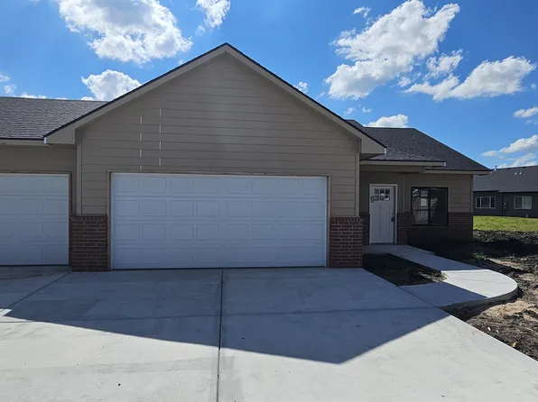 1629 Midway Ct, Valley Center, KS 67147