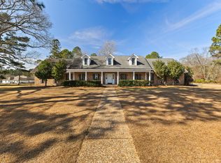 269 W Lake Rd, Hattiesburg, MS 39402