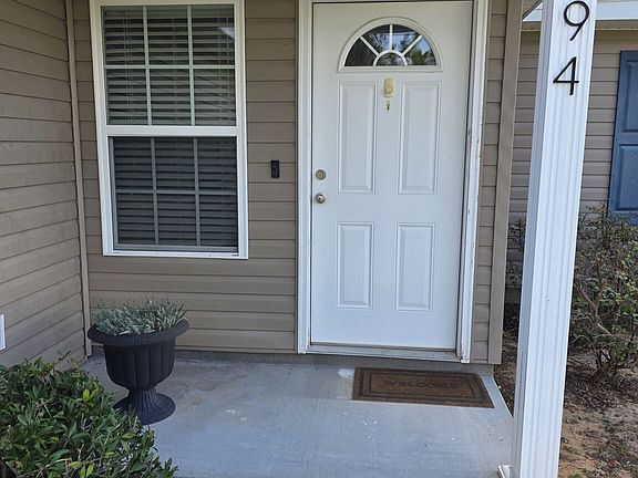 4th image of 294 Lakeside Cir