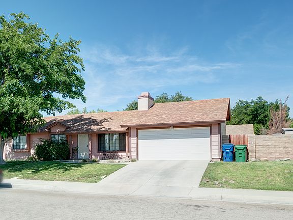 2nd image of 43031 Lorraine St