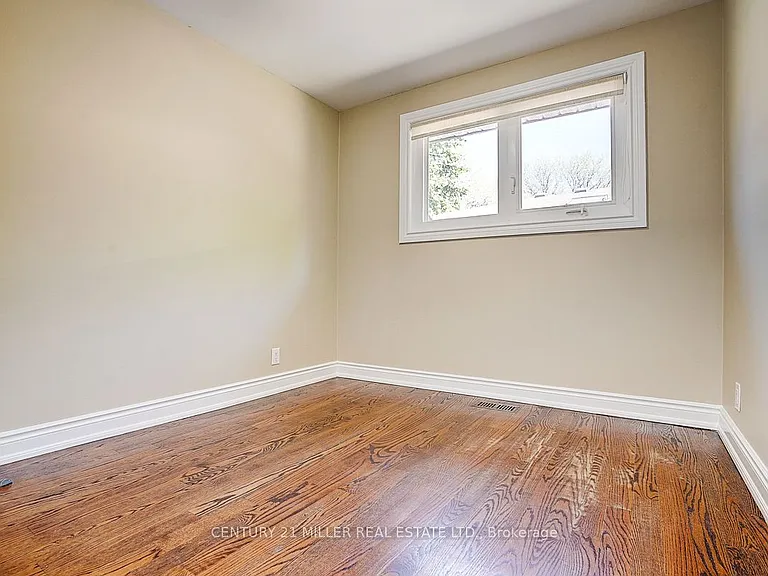37 Dallington Dr — Photo 38