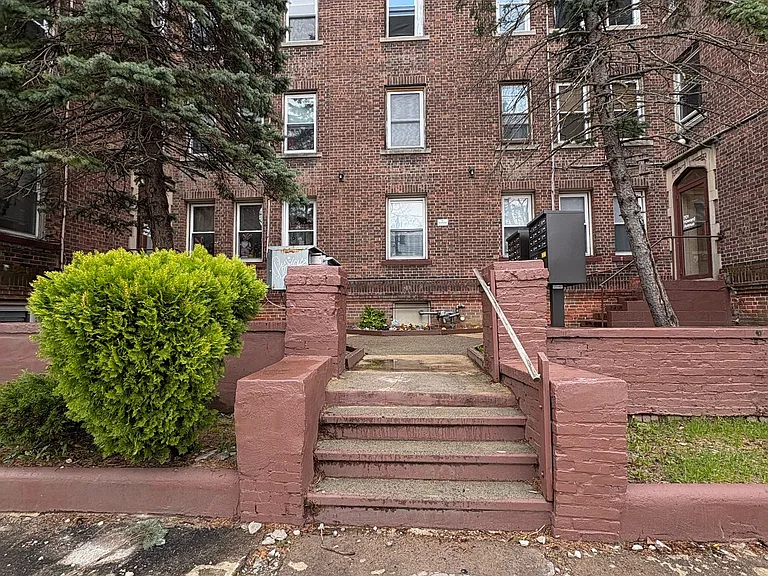 701 Howard Ave #42 — Photo 19