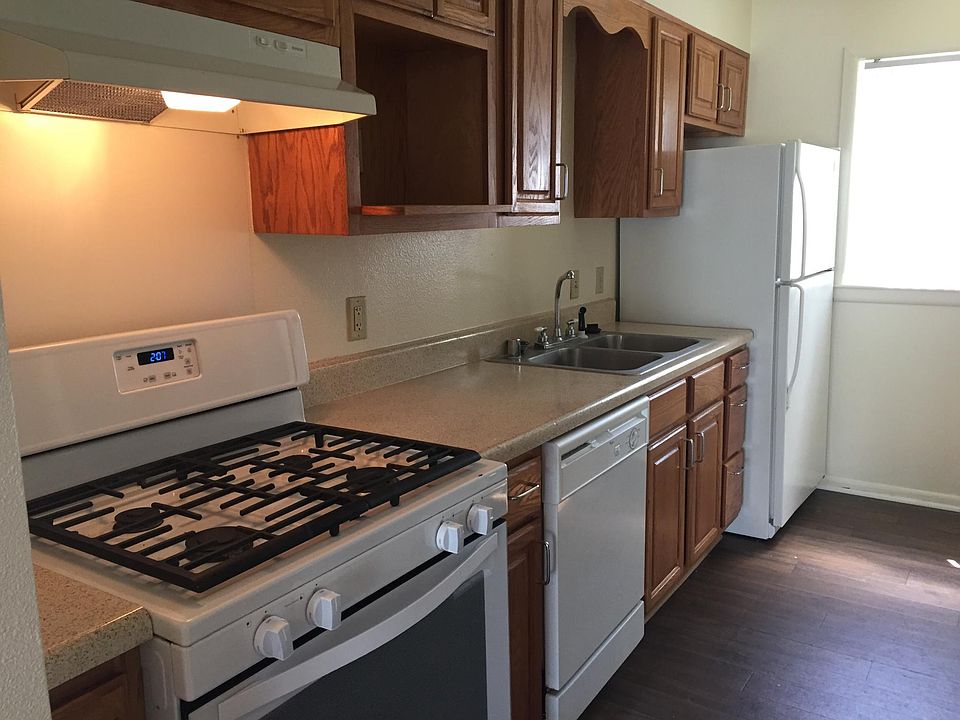 1st image of 8517 Oconnor Cres