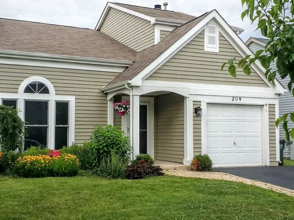 209 Wilton Ln, Mundelein, IL 60060