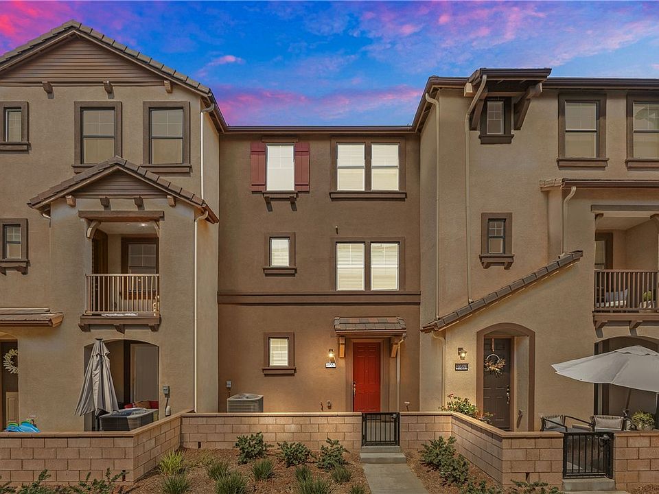 1st image of 40557 Melrose Dr