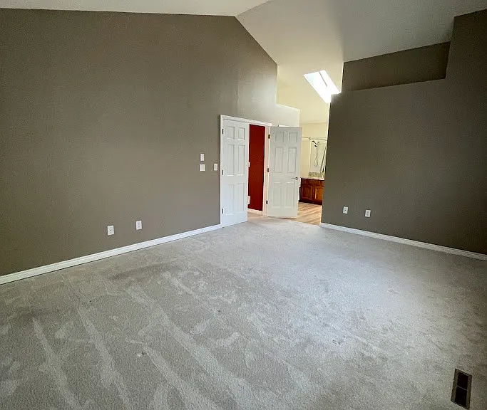 2348 S Gray St — Photo 30