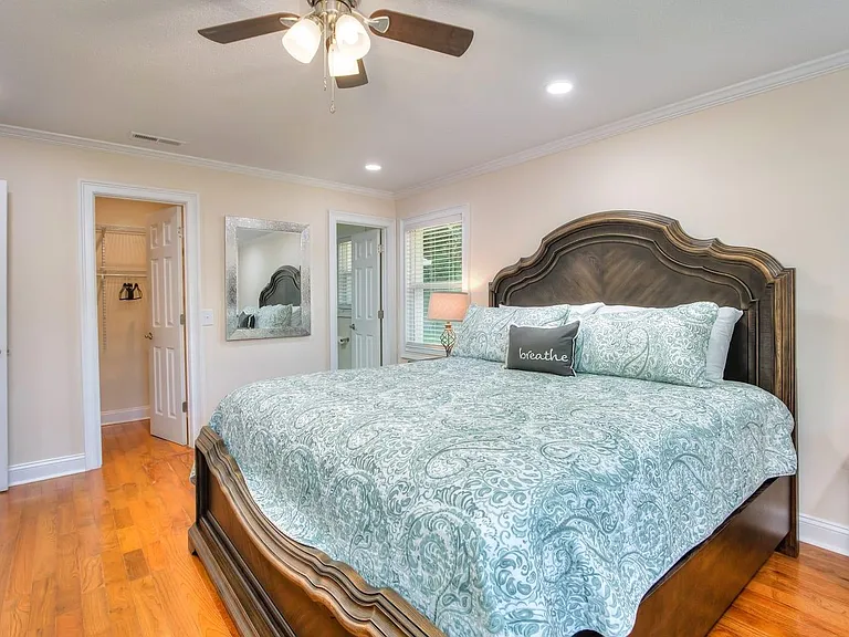 15 Pembroke Ct — Photo 9