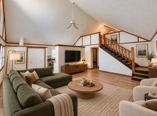 3723 Shelburne Rd, Shelburne, VT 05482