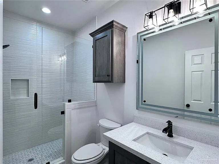 1100 Azalea St — Photo 19