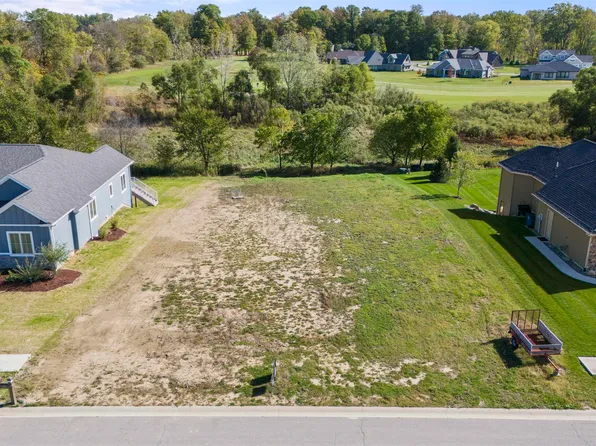 2026 Approach Dr, Auburn, IN 46706