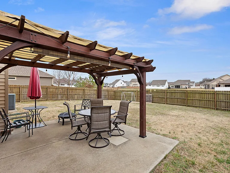 3213 Mapleside Ln — Photo 5